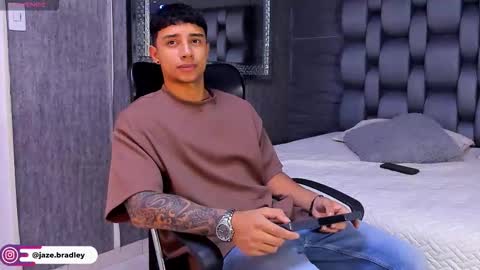 Snapshot of jaze_bradley chatting on September 23, 11:24 am jaze_bradley online show from September 23, 11:24 am