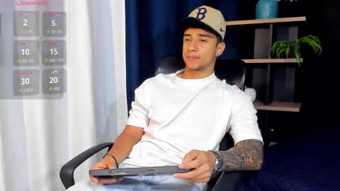 Snapshot of jaze_bradley chatting on September 26, 11:25 am jaze_bradley online show from September 26, 11:25 am