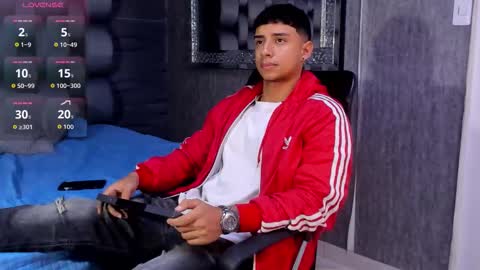 Snapshot of jaze_bradley chatting on September 30, 11:26 am jaze_bradley online show from September 30, 11:26 am