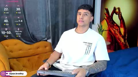 Snapshot of jaze_bradley chatting on October 14, 11:22 am jaze_bradley online show from October 14, 11:22 am