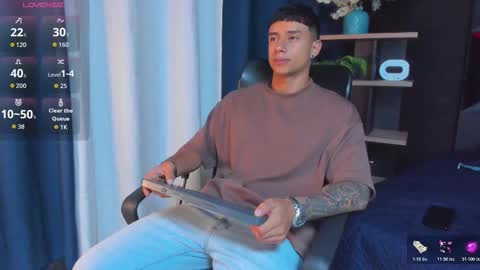 Snapshot of jaze_bradley chatting on October 28, 11:36 am jaze_bradley online show from October 28, 11:36 am