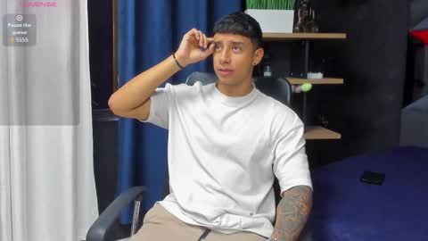 Snapshot of jaze_bradley chatting on November 3, 11:33 am jaze_bradley online show from November 3, 11:33 am