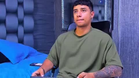 jaze_bradley online show from November 5, 11:32 am