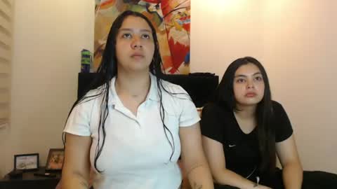 Jazmin and Scarlett online show from June 22, 11:07 am