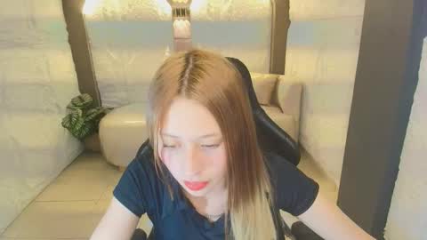 Jazmin online show from January 16, 2:59 am