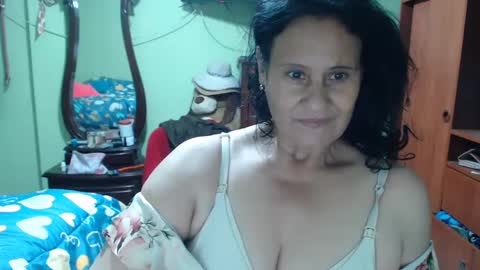 jazmim online show from January 24, 12:42 am