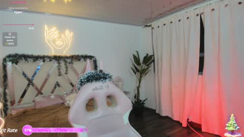 Jazmin  online show from December 20, 1:25 am