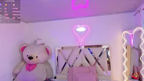 Snapshot of jazmin_tay chatting on November 10, 11:53 am Jazmin online show from November 10, 11:53 am