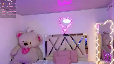 Snapshot of jazmin_tay chatting on November 11, 11:32 am Jazmin online show from November 11, 11:32 am