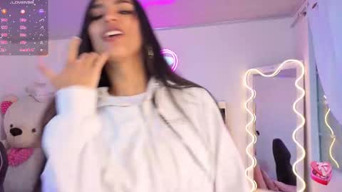 Snapshot of jazmin_tay chatting on November 12, 11:32 am Jazmin online show from November 12, 11:32 am