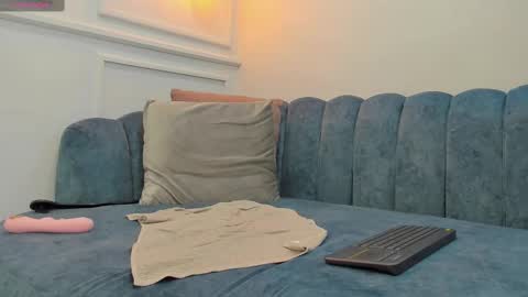 Jasmine  online show from February 14, 7:17 am