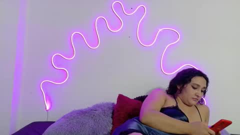 Snapshot of jazminepark chatting on December 14, 4:51 am JazminePark online show from December 14, 4:51 am