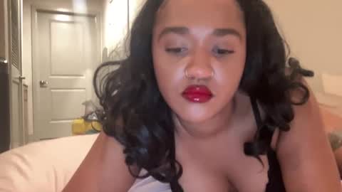 jazminetea online show from September 25, 2:15 am