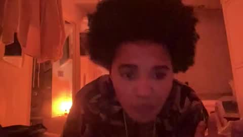 jazminetea online show from April 8, 1:05 am