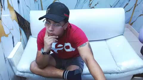jbarto_ online show from June 13, 6:17 pm