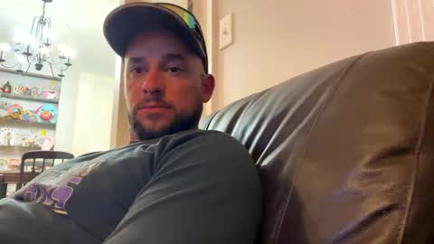 jbills910910 online show from March 27, 3:56 am