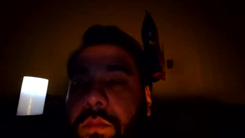 jblumoon2000 online show from December 6, 6:26 am