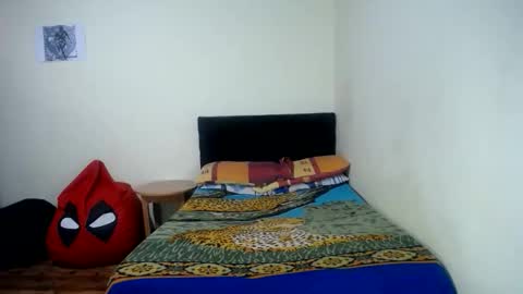jboy_s online show from April 23, 5:48 pm
