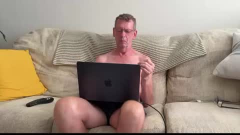Snapshot of jcar57 chatting on July 11, 5:32 am Jon online show from July 11, 5:32 am