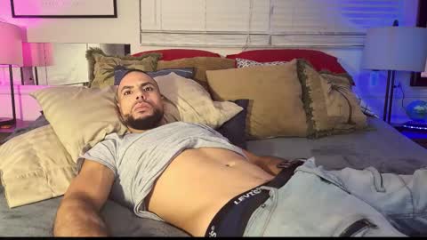 JcMax305 online show from November 17, 11:32 pm