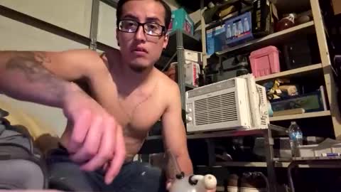 jdingo743817 online show from April 17, 10:51 am