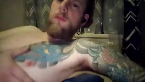 Snapshot of jdoggie9898 chatting on March 29, 6:13 am jdoggie9898 online show from March 29, 6:13 am