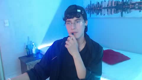 jeam_hot online show from January 3, 10:40 pm