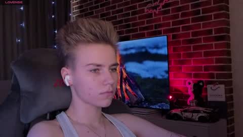 Jean online show from June 12, 2:38 pm
