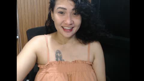 Snapshot of jeanerous_heart chatting on June 21, 11:07 pm Jean online show from June 21, 11:07 pm