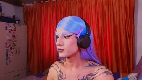Snapshot of jeanne_holland chatting on July 30, 1:43 pm Jeanne Holland online show from July 30, 1:43 pm