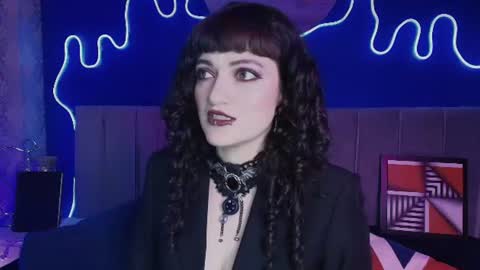 Jean online show from July 21, 8:11 pm