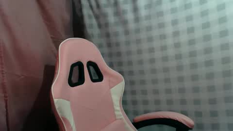 Snapshot of jeanny_babe chatting on May 20, 1:06 pm jeanny_babe online show from May 20, 1:06 pm