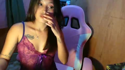 Snapshot of jeanny_babe chatting on June 21, 1:57 pm jeanny_babe online show from June 21, 1:57 pm