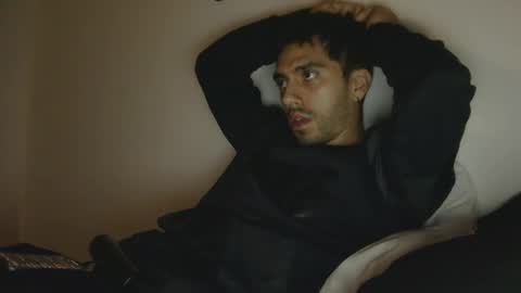 Snapshot of jeanpierbello7 chatting on October 16, 12:00 am jean pier bello Silva online show from October 16, 12:00 am