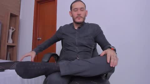 Jeanpiere online show from February 6, 4:39 am