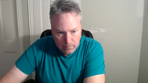 JE online show from August 4, 7:49 pm