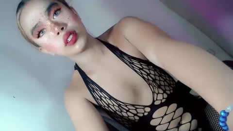 Snapshot of jedalicious chatting on November 8, 7:30 am jedalicious online show from November 8, 7:30 am