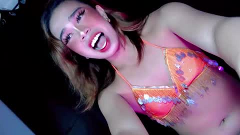 Snapshot of jedalicious chatting on December 15, 4:11 pm jedalicious online show from December 15, 4:11 pm