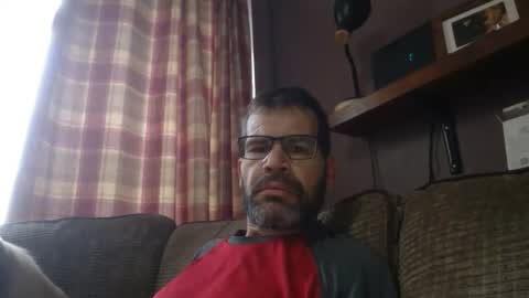 Snapshot of jediknight2 chatting on December 5, 9:18 am Matt online show from December 5, 9:18 am