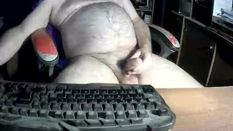 Snapshot of jeff_40962 chatting on December 14, 11:31 pm Jeffrey Sinclair online show from December 14, 11:31 pm