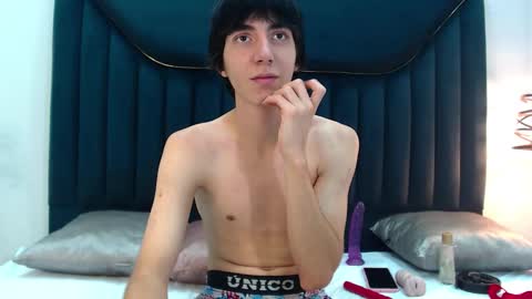 Snapshot of jeffbellfort chatting on December 3, 4:20 am JeffBellfort online show from December 3, 4:20 am