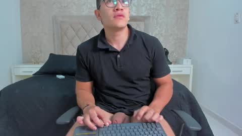 Snapshot of jeffdaltton chatting on February 2, 3:49 pm Jeff online show from February 2, 3:49 pm