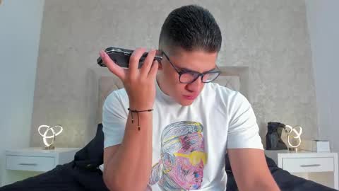 Snapshot of jeffdaltton chatting on February 6, 10:04 am Jeff online show from February 6, 10:04 am