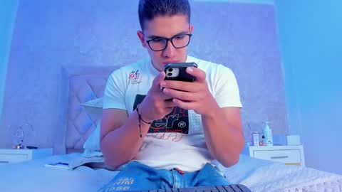 Snapshot of jeffdaltton chatting on February 16, 12:54 pm Jeff online show from February 16, 12:54 pm