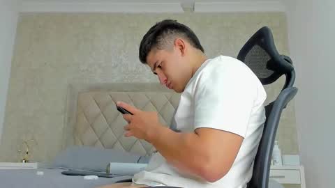 Snapshot of jeffdaltton chatting on March 3, 5:39 pm Jeff online show from March 3, 5:39 pm