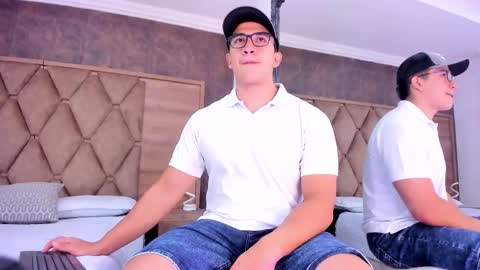 Snapshot of jeffdaltton chatting on September 22, 8:22 pm Jeff online show from September 22, 8:22 pm