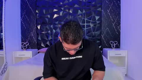 Snapshot of jeffdaltton chatting on October 8, 8:17 pm Jeff online show from October 8, 8:17 pm