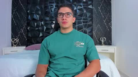 Snapshot of jeffdaltton chatting on October 12, 7:35 pm Jeff online show from October 12, 7:35 pm