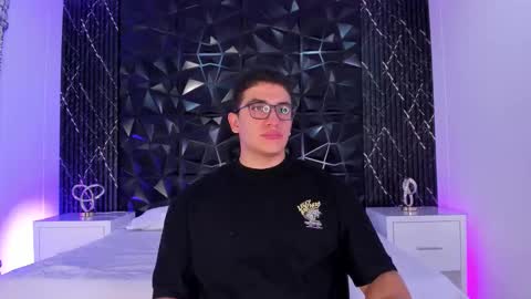 Snapshot of jeffdaltton chatting on October 31, 7:48 pm Jeff online show from October 31, 7:48 pm