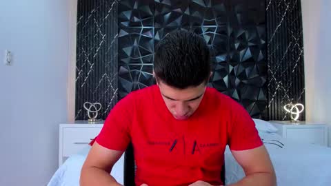 Snapshot of jeffdaltton chatting on November 2, 8:22 pm Jeff online show from November 2, 8:22 pm